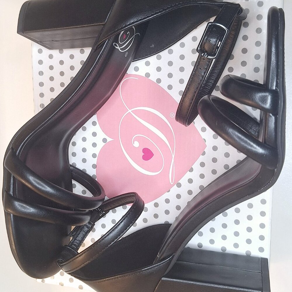 New In Box Strappy High Heel Sandals Sz 9 by Delicious